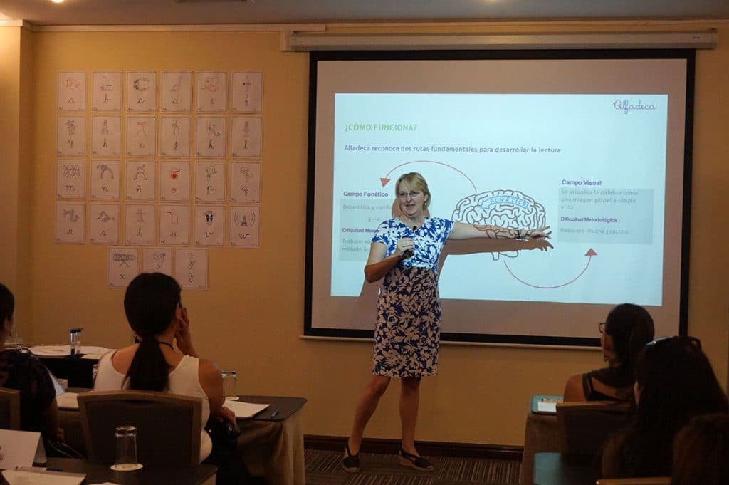 /> <img data-lazyloaded=